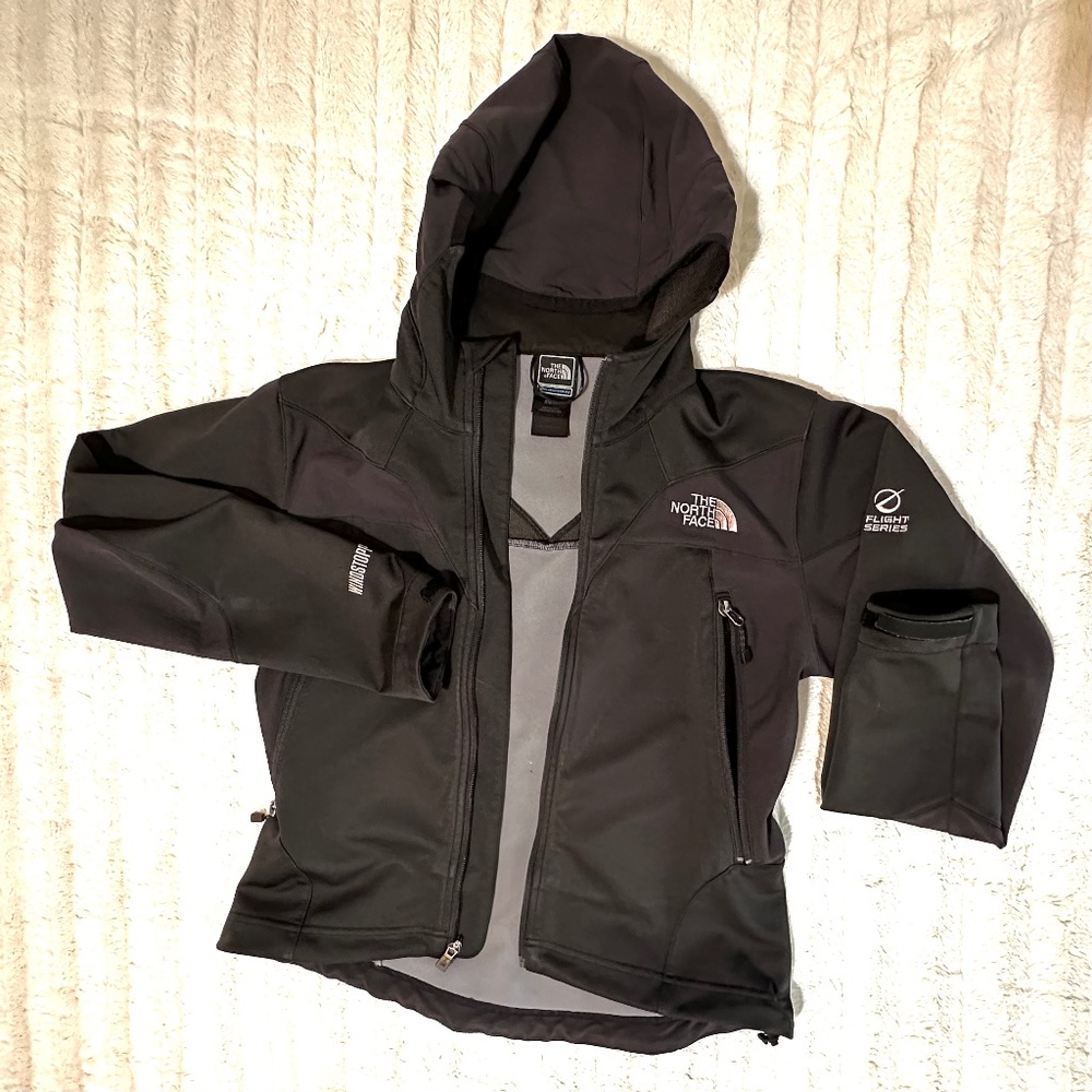 The North Face Jacket Black Soft Shell Flight Series Windstopper; size XS (4-6)